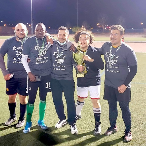 Meet your Posher, Roberto - Picture 1 of 1